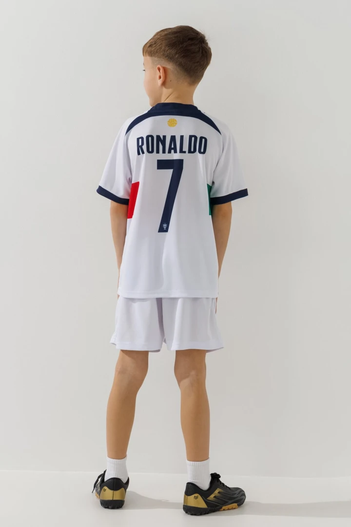 Футбольная форма для мальчика BLD ПОРТУГАЛИЯ RONALDO 104 см Белый  Фото №2