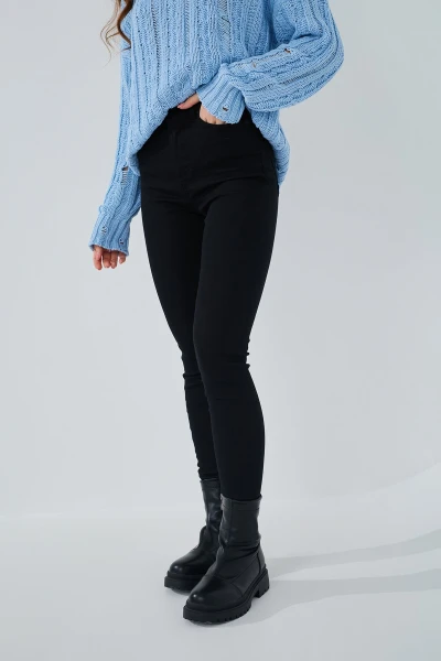 Джинси Slim Fit жіночі On me 2856 baza 32 Чорний (2000989492214D)  Фото №0