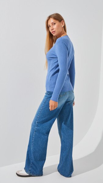 Купить Джемпер однотонный женский On me 98107-1 One Size Джинсовый Артикул: 2000999154416 Фото №4