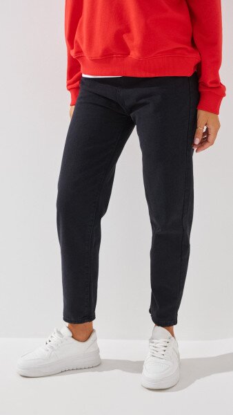 Купить Джинсы Mom Fit женские 1908 M Черный Артикул: 2000999193156 Фото №2