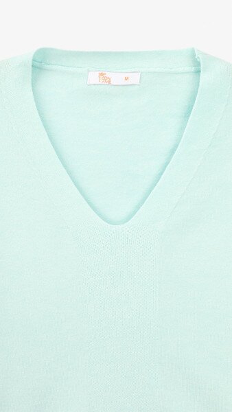 Купити Пуловер однотонний жіночий On me 025 XL М'ятний Артикул: 2000999183829 Фото №8