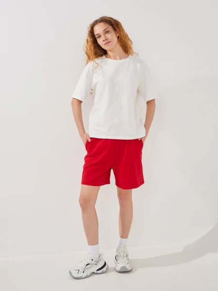 Купить Шорты трикотажные однотонные женские LAWA WBC02406 XL Красный Артикул: 2000999599873 Фото №3