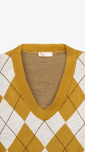 Купить Жилет трикотажный с узором женский On me 12225 One Size Горчичный Артикул: 2000999244643 Фото №8