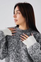 Джемпер однотонний жіночий Femme 10102 One Size Чорний (2000990349545W)  Фото №2