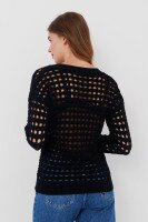 Пуловер однотонный женский Femme 1016 One Size Черный (2000989871149D)  Фото №3