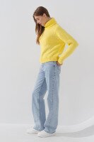 Джемпер однотонний жіночий Park karon 23006 One Size Жовтий (2000990719324W)  Фото №3