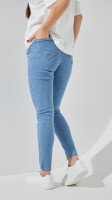 Купить Джинсы Slim Fit женские LAWA WBC02413 34 Светло-синий Артикул: 2000999394256 Миниатюра фотографии № 4