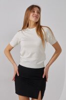 Футболка трикотажна однотонна жіноча On me 12030 One Size Молочний