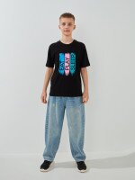 Купити Футболка з принтом для хлопчика Toontoy 4691 134 см Чорний Артикул: 2000999577819 Фото мініатюра № 2