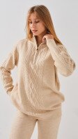 Купити Костюм однотонний жіночий  T105 One Size Бежевий Артикул: 2000999184260 Фото мініатюра № 3