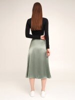 Юбка однотонная женская LAWA WTC02359 XS Оливковый  Фото №1