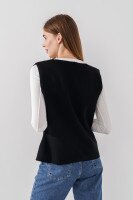 Жилет однотонный трикотажный женский Park karon 10840 One size Черный (2000990651198D)  Фото №3