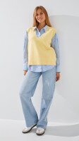 Купить Жилет трикотажный однотонный женский 2506 One Size Лимонный Артикул: 2000999201486 Миниатюра фотографии № 2