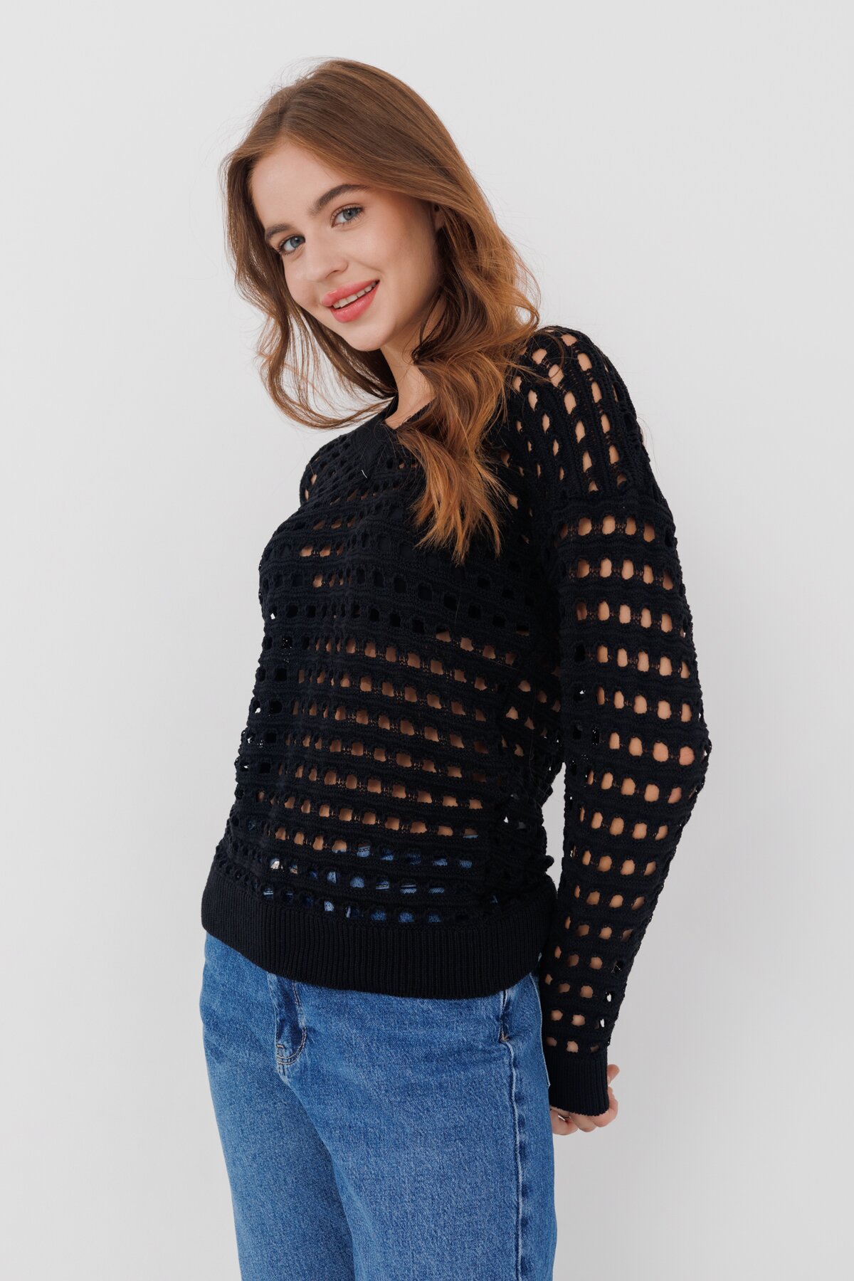 Пуловер однотонный женский Femme 1016 One Size Черный (2000989871149D)  Фото №2