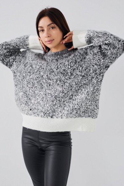 Джемпер однотонний жіночий Femme 10102 One Size Чорний (2000990349545W)