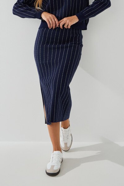 Купити Костюм жіночий Femme 10104 One Size Темно-синій (2000990184610D) Артикул: 2000990184610 Фото №3