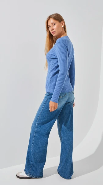 Купить Джемпер однотонный женский On me 98107-1 One Size Джинсовый Артикул: 2000999154416 Фото №4