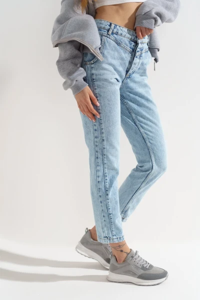 Купить Джинсы Mom Fit женские Karol 23543 38 Голубой (2000990360625D) Артикул: 2000990360625 Фото №1