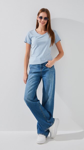 Купить Футболка однотонная женская Na Fan 002 One Size Голубой Артикул: 2000991047716 Фото №2