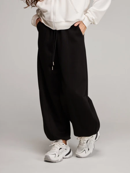 Купить Спортивные штаны Baggy однотонные женские GENUA 601 S Черный Артикул: 2000991054271 Фото №1