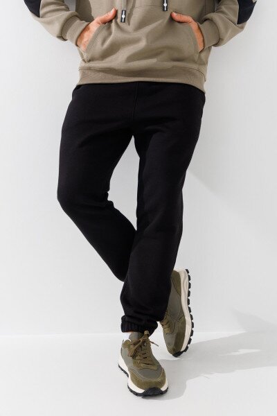 Купить Спортивные штаны однотонные мужские Tommy life 00326 S Черный Артикул: 2000990780874 Фото №2