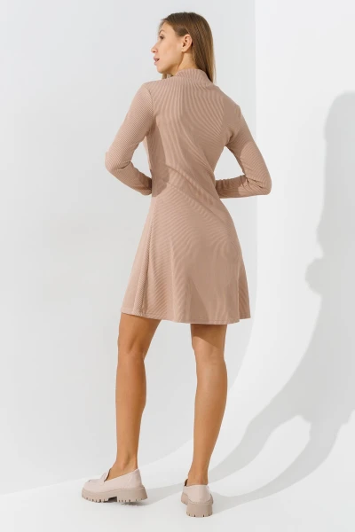 Купить Платье однотонное женское LAWA WTC02350 XL Кофейный (NY) Артикул: 2000990801371 Фото №4