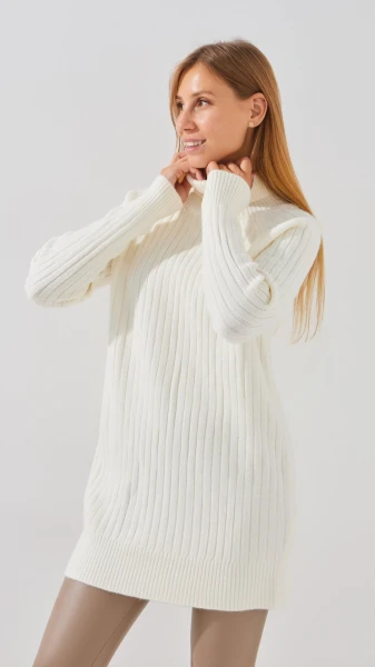 Купити Туніка однотонна жіноча 06 One Size Молочний Артикул: 2000999165900 Фото №3