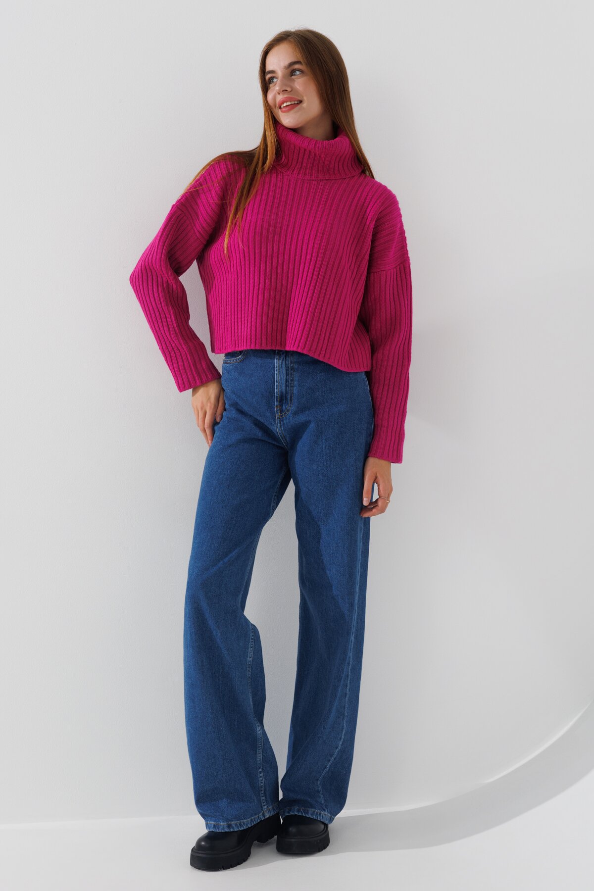 Джемпер однотонный женский Femme 1013 One Size Малиновый (2000989871088W)  Фото №1