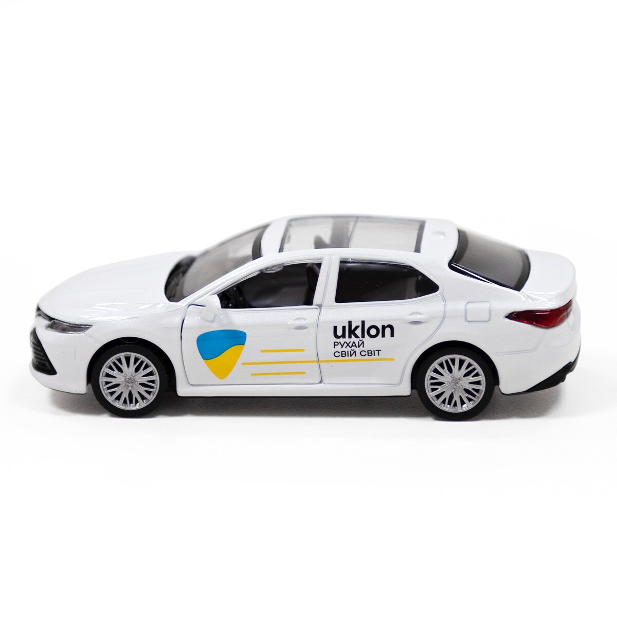 Автомодель Toyota Camry Uklon TechnoDrive 250291 Белый (6900007324083)  Фото №3