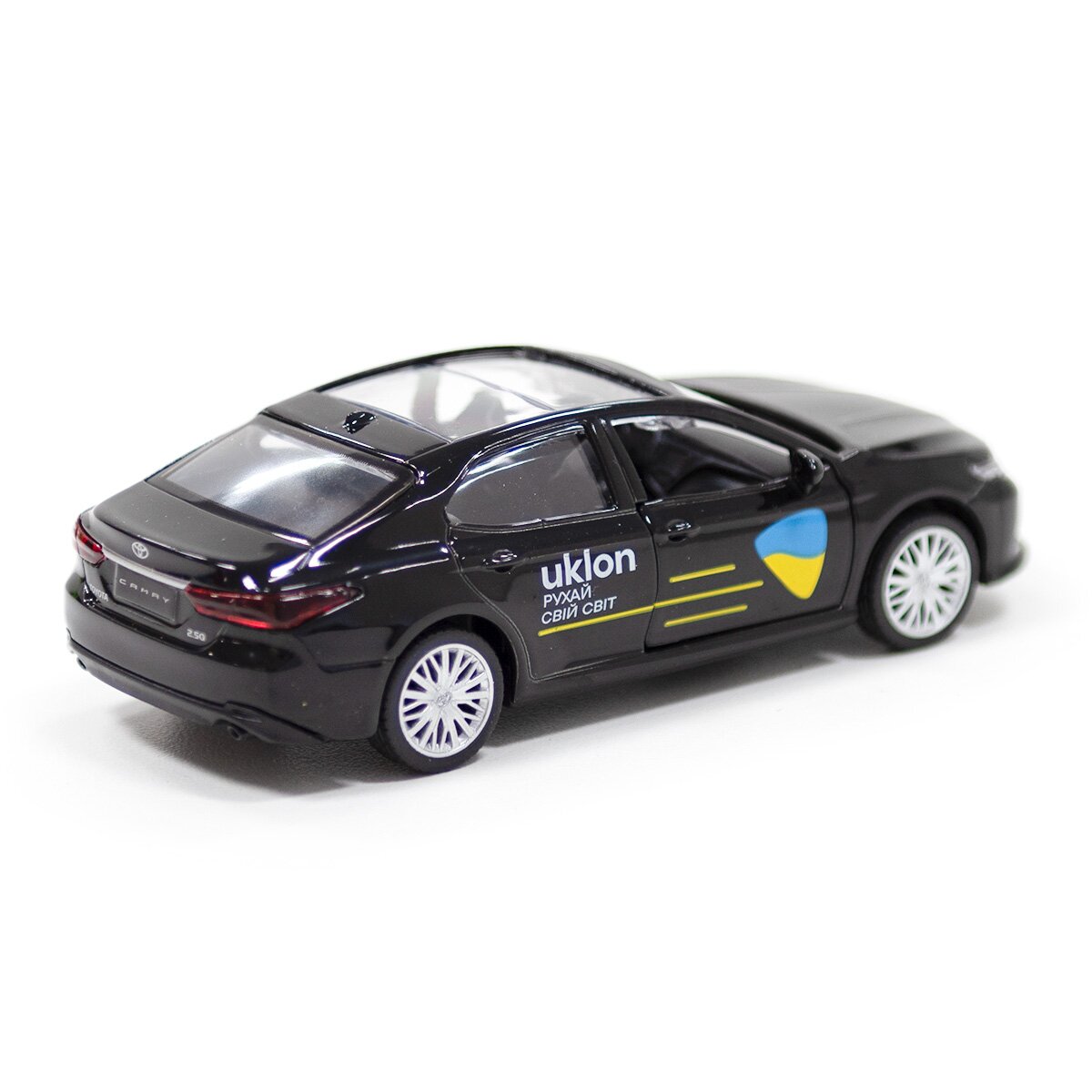 Автомодель Toyota Camry Uklon TechnoDrive 250292 Черный (6900007324090)  Фото №5