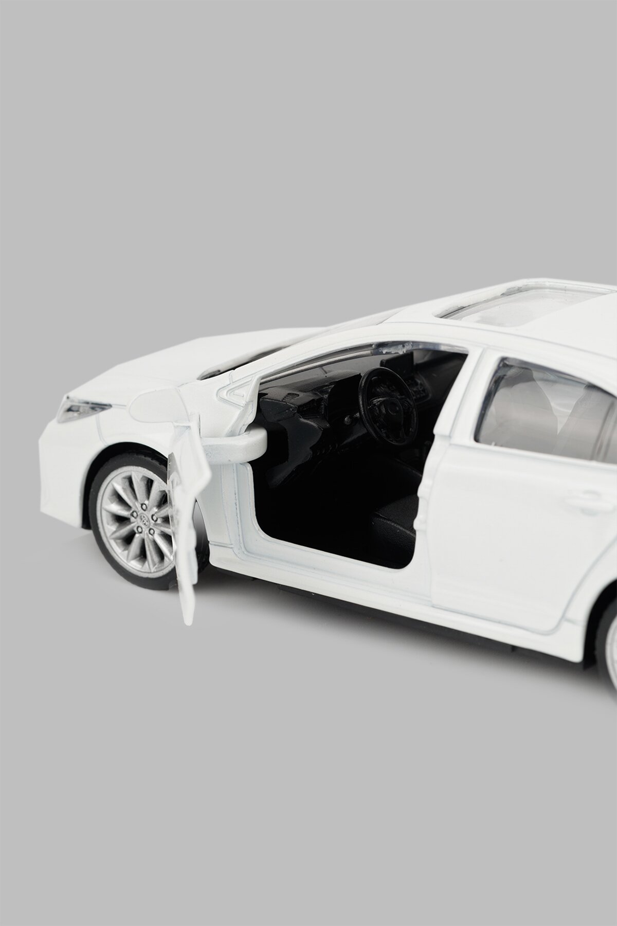 Автомодель Toyota Corolla Hybrid 4359 Белый (4897071926669)  Фото №3