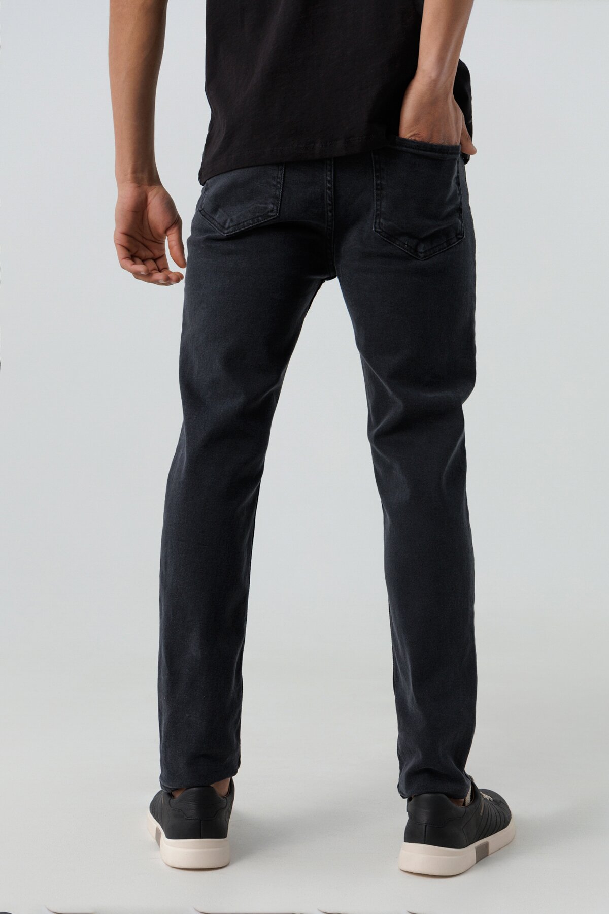 Джинсы Slim Fit мужские Blackwan BW-245 30 Графитовый (2000990458568D)  Фото №2