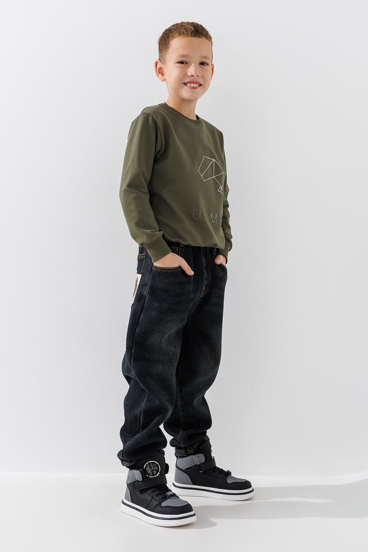 Джинси Slim Fit для хлопчика MOYABERLA 2636 110 см Чорний  Фото №2