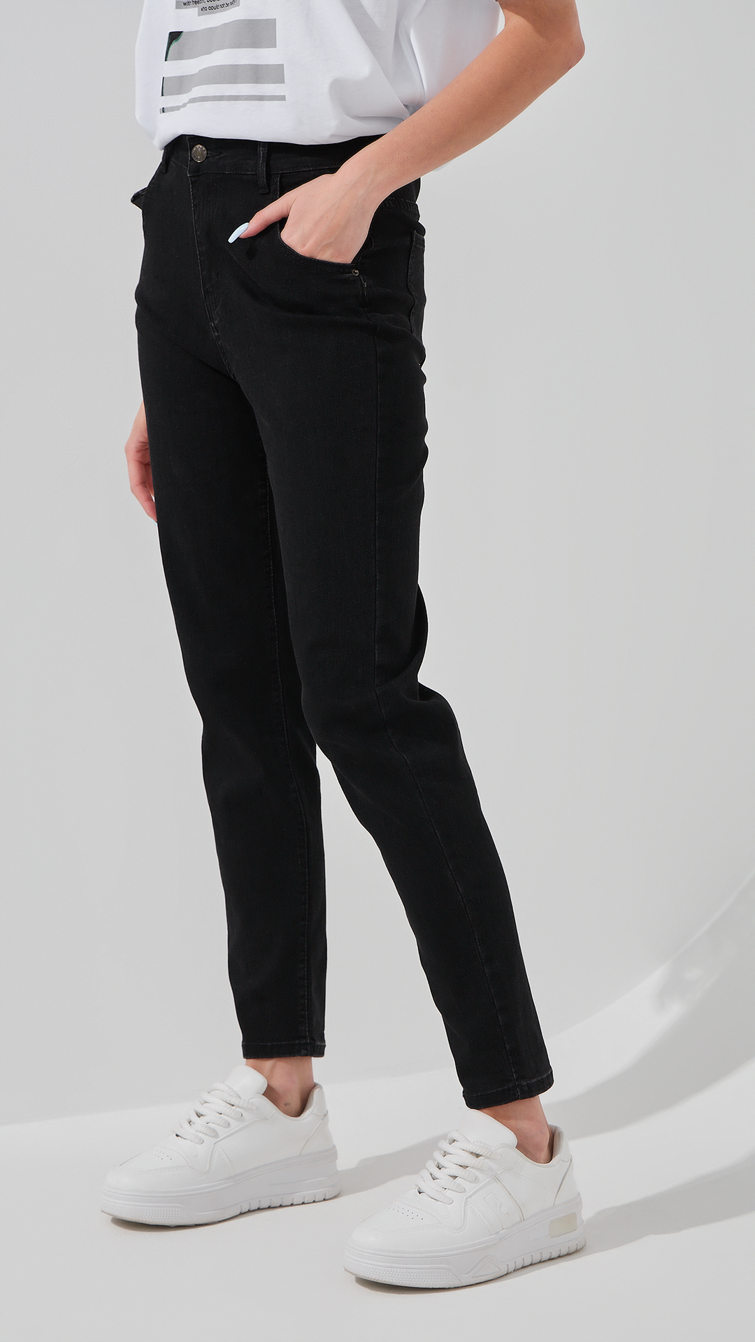 Купить Джинсы Mom Fit женские 3015 25 Черный Артикул: 2000999186561 Фото на весь экран №3