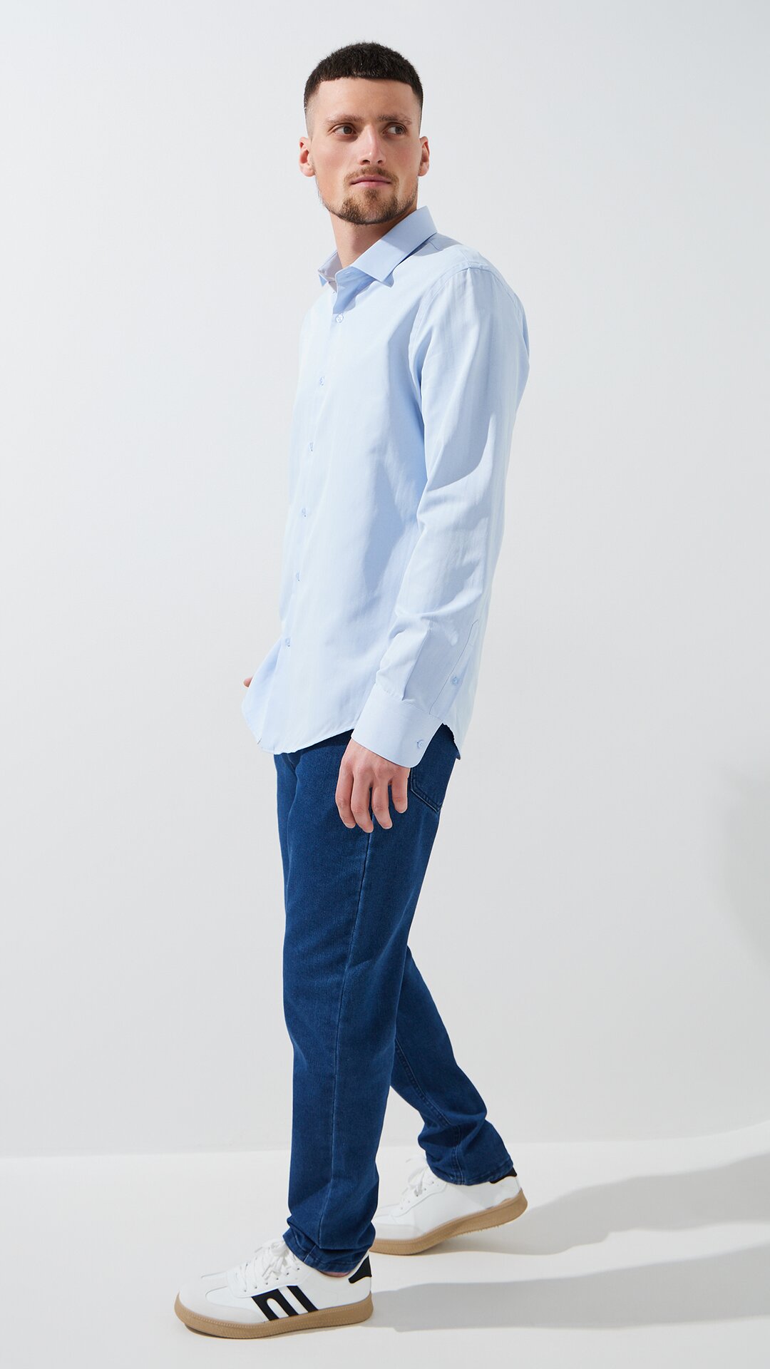 Купити Джинси Slim Fit однотонні чоловічі 903 30 Синій Артикул: 2000999453489 Фото повноекранне №3