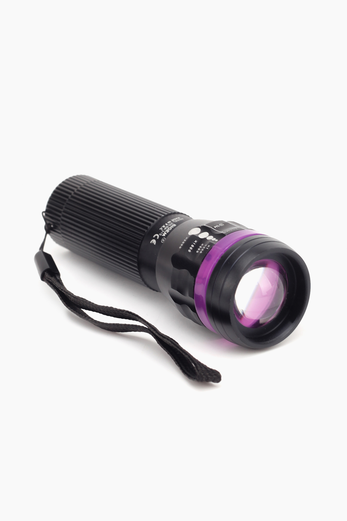 Ліхтарик ручний на батарейках ZOOM Фіолетовий Omer BM-310 (2000989456728)  Фото №0