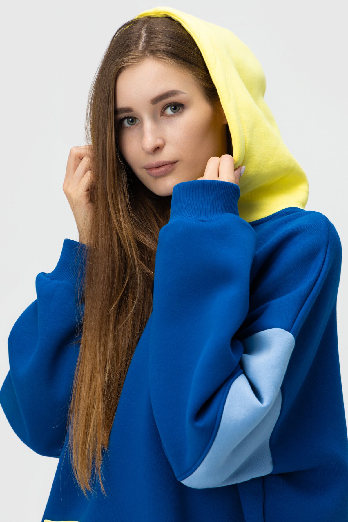 Худи однотонный женский MDG 241336 One Size Сине-желтый (2000990033833W)  Фото №2