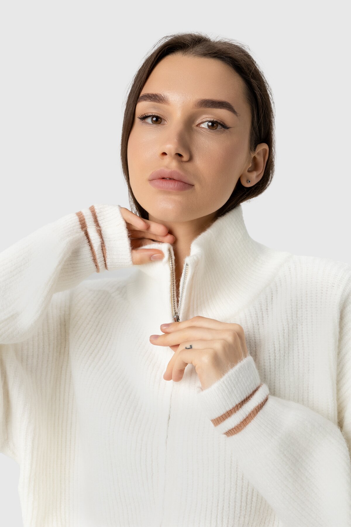 Кофта однотонная женская 2319 One Size Белый (200098999941477W)  Фото №3