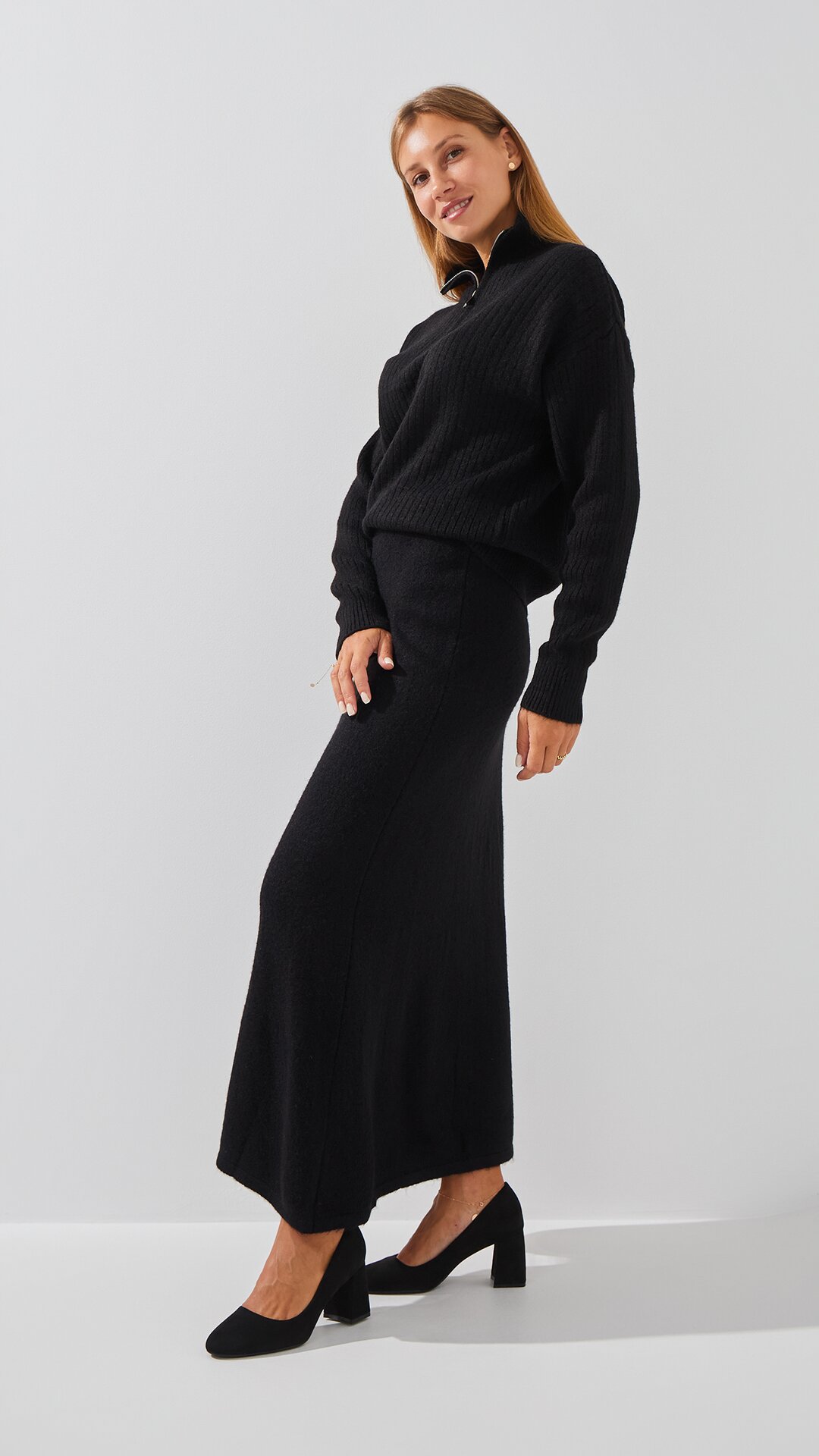 Купити Костюм однотонний жіночий T321 One Size Чорний Артикул: 2000999184284 Фото повноекранне №4
