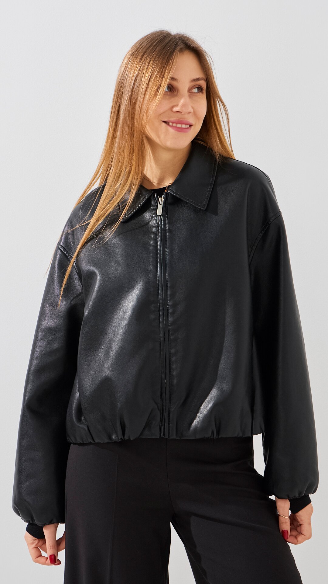 Купити Куртка однотонна екошкіра жіноча GENUA G01103-0013 4XL Чорний Артикул: 2000999413414 Фото повноекранне №1