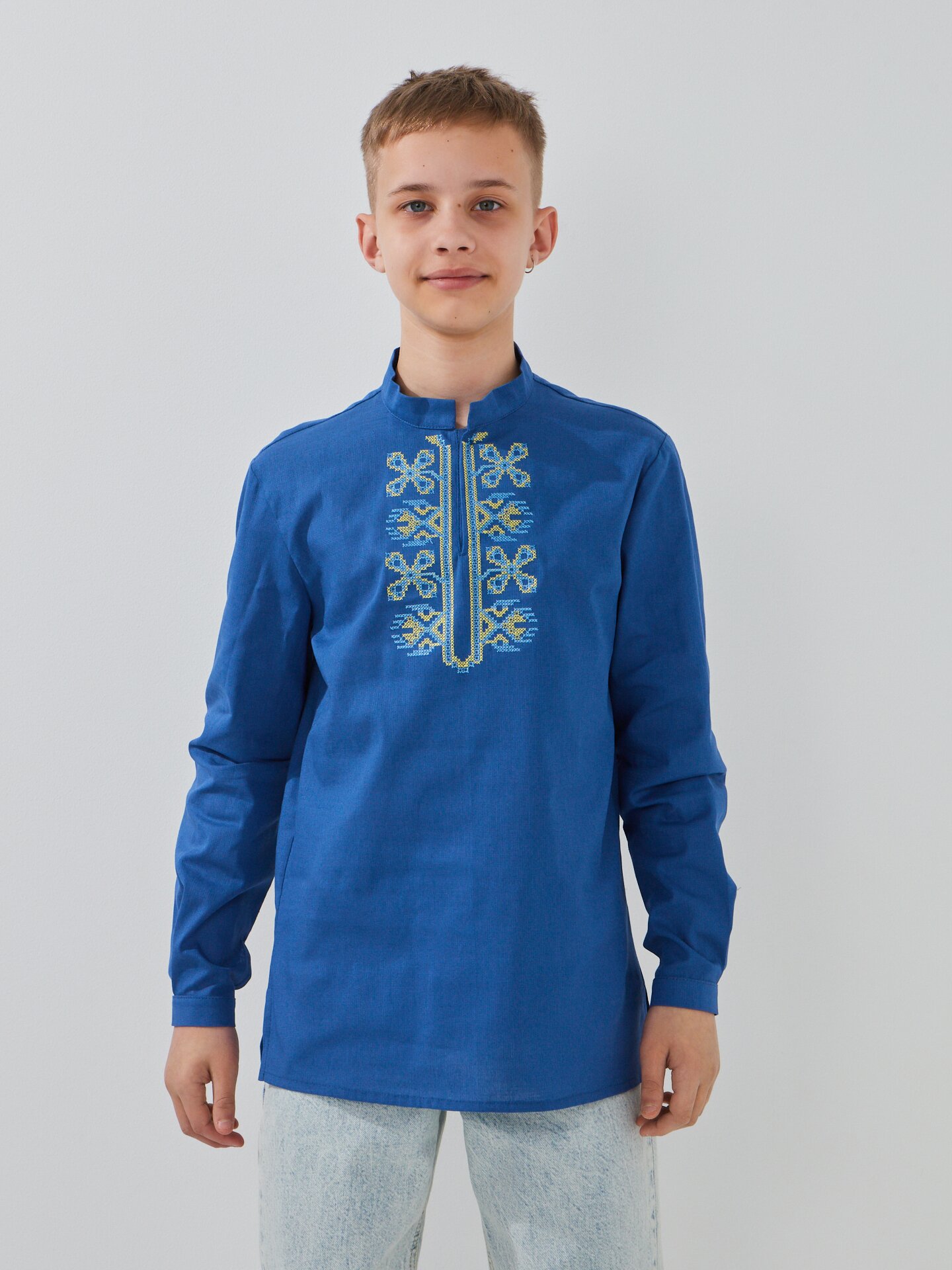 Купити Сорочка вишиванка для хлопчика LAWA E-BB02303 140 см Синій Артикул: 2000999595394 Фото повноекранне №1