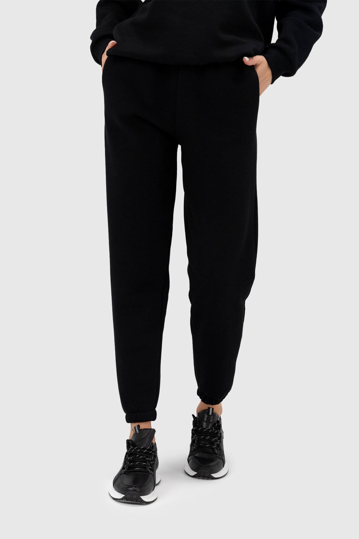 Спортивные штаны женские On me Onme-07 baza XS Черный (2000990043108W)  Фото №0