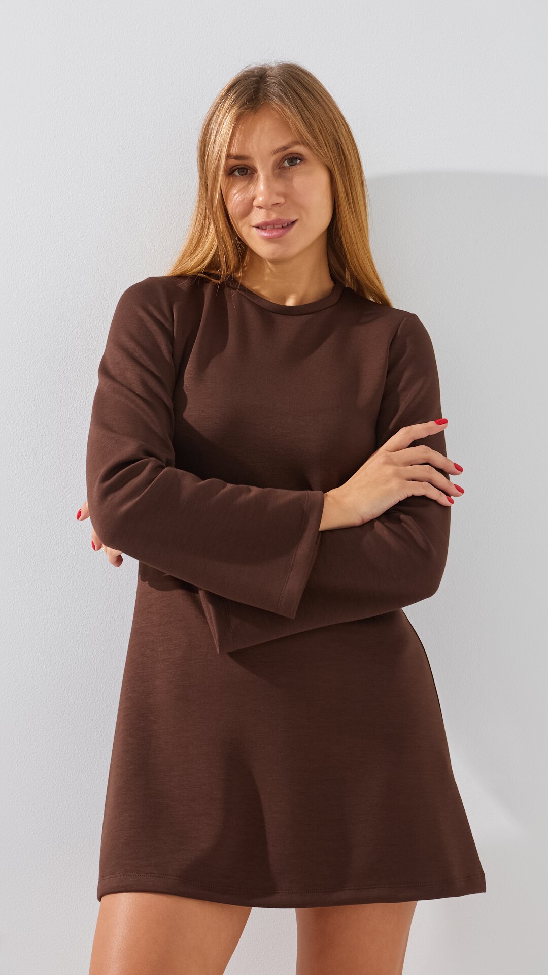 Купити Сукня однотонна жіноча LAWA WTC02417 M Шоколадний Артикул: 2888000019165 Фото повноекранне №2