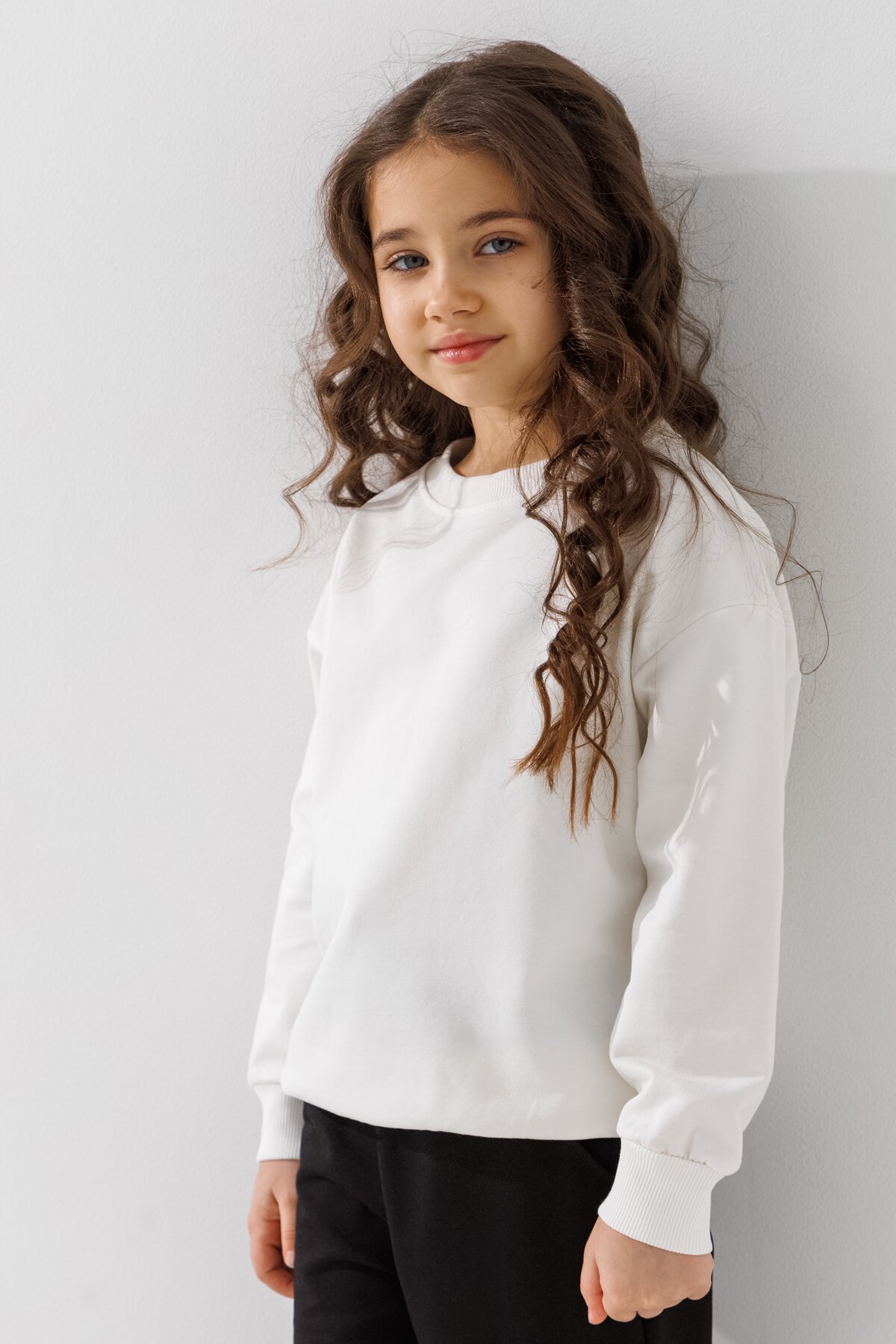 Свитшот однотонный унисекс First Kids 0069 116 см Молочный  Фото №2