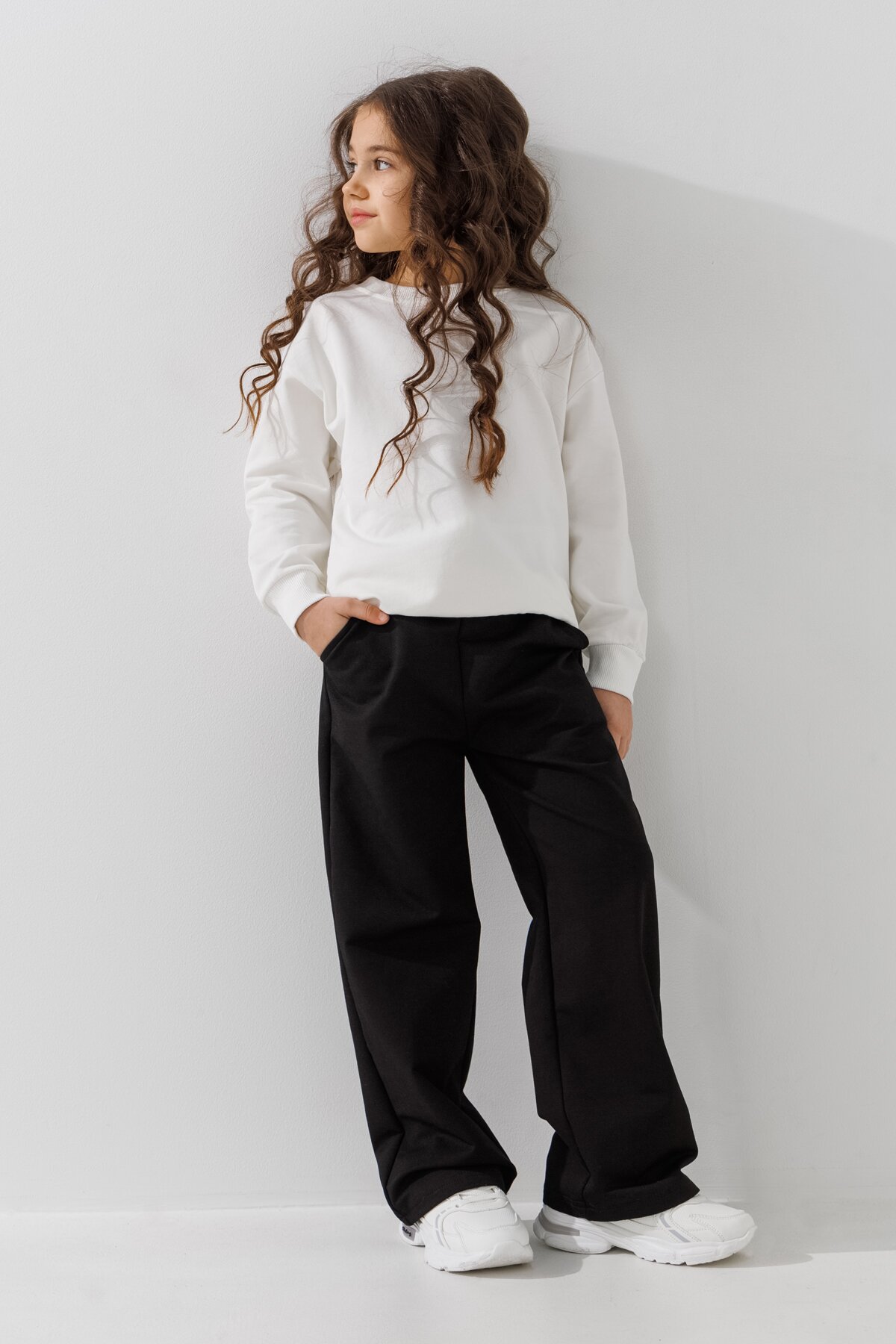 Свитшот однотонный унисекс First Kids 0069 116 см Молочный  Фото №1