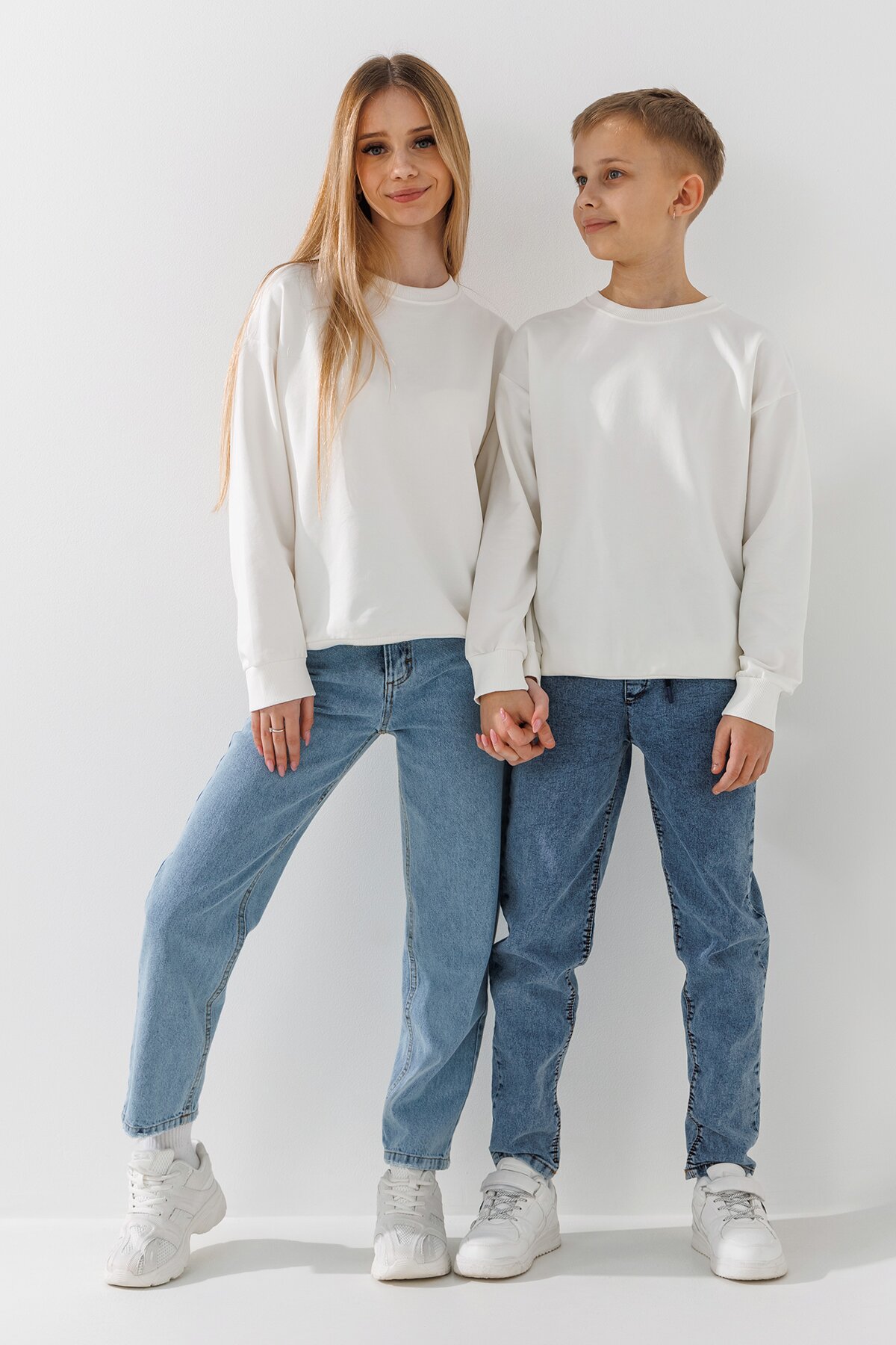 Світшот однотонний унісекс First Kids 0070 158 см Молочний  Фото №0