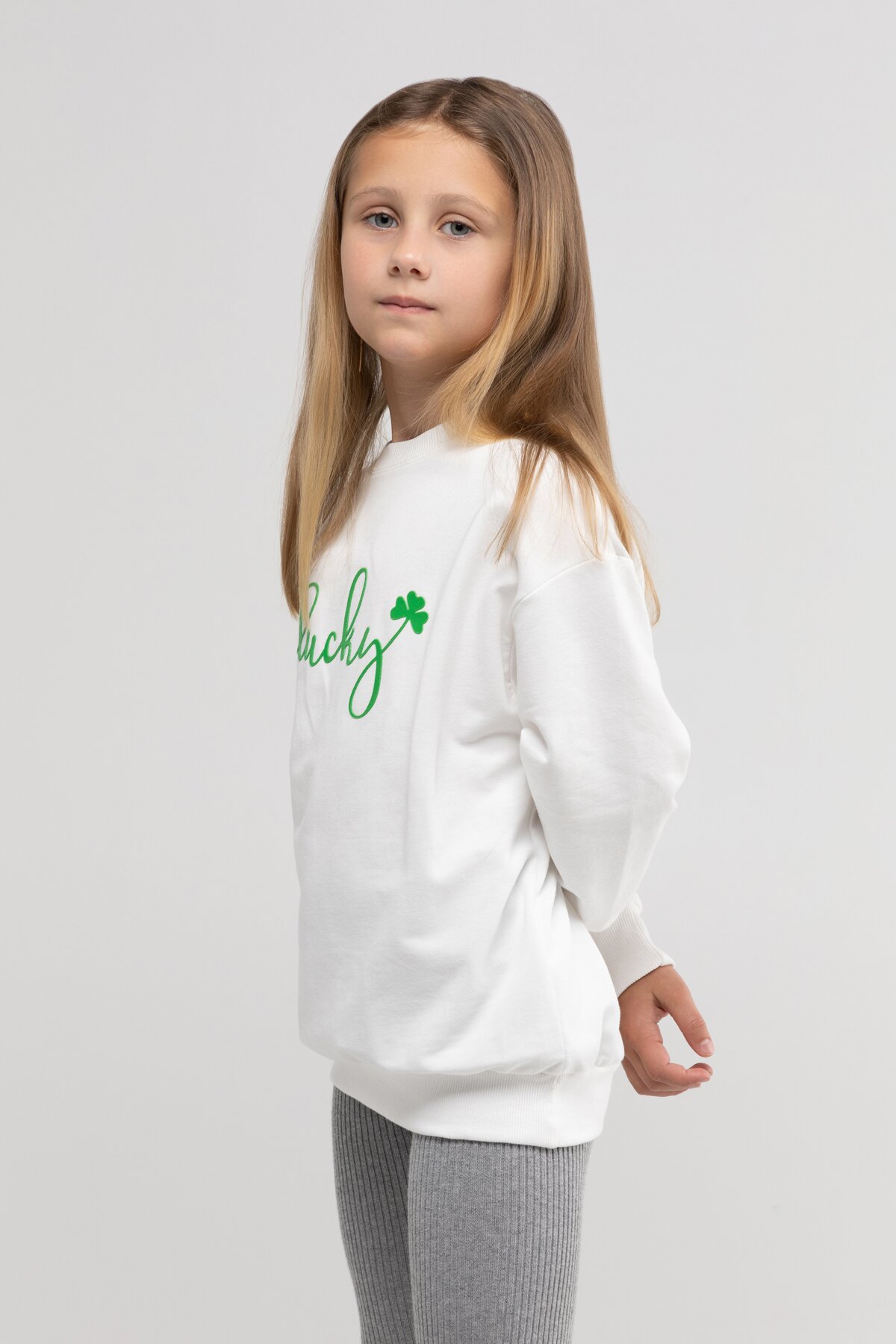 Свитшот с принтом для девочки First Kids 0806 110 см Молочный (2000989962052D)  Фото №1