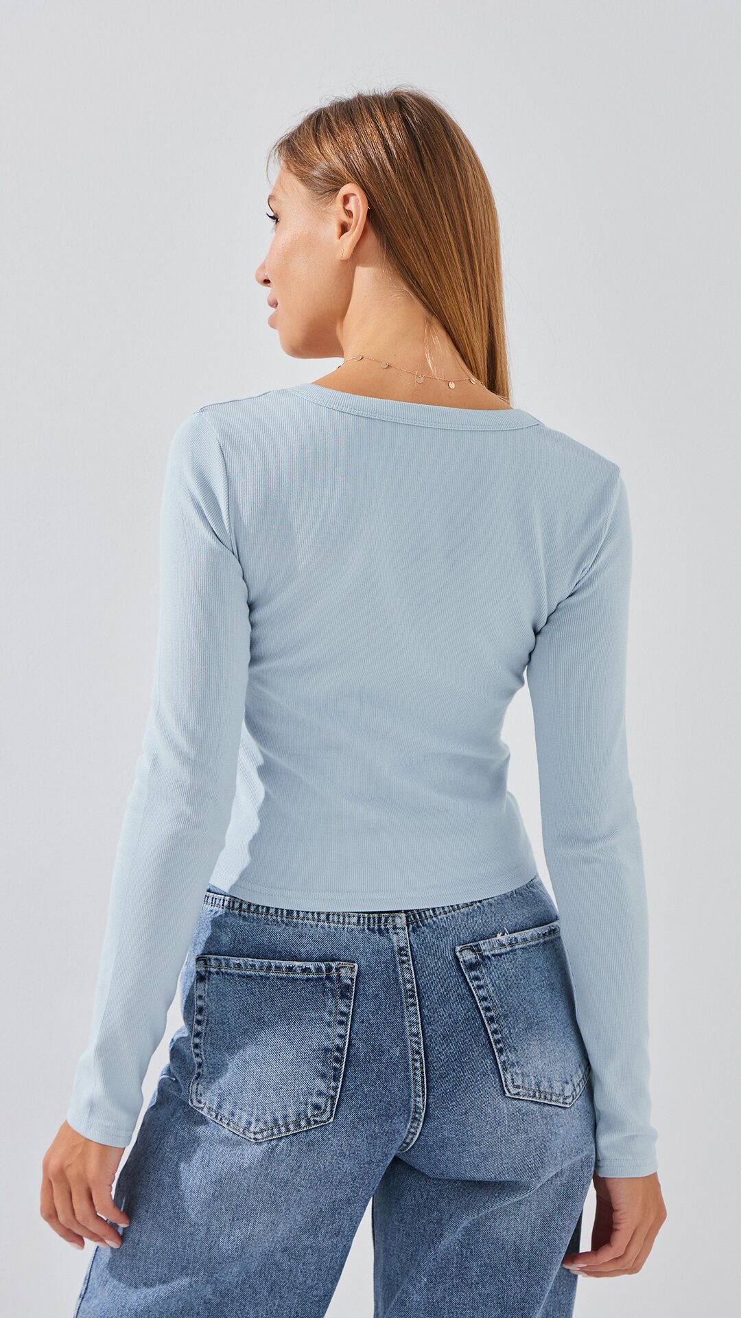 Купити Топ однотонний жіночий Bclothing 8854 M Блакитний Артикул: 2000999178641 Фото повноекранне №5