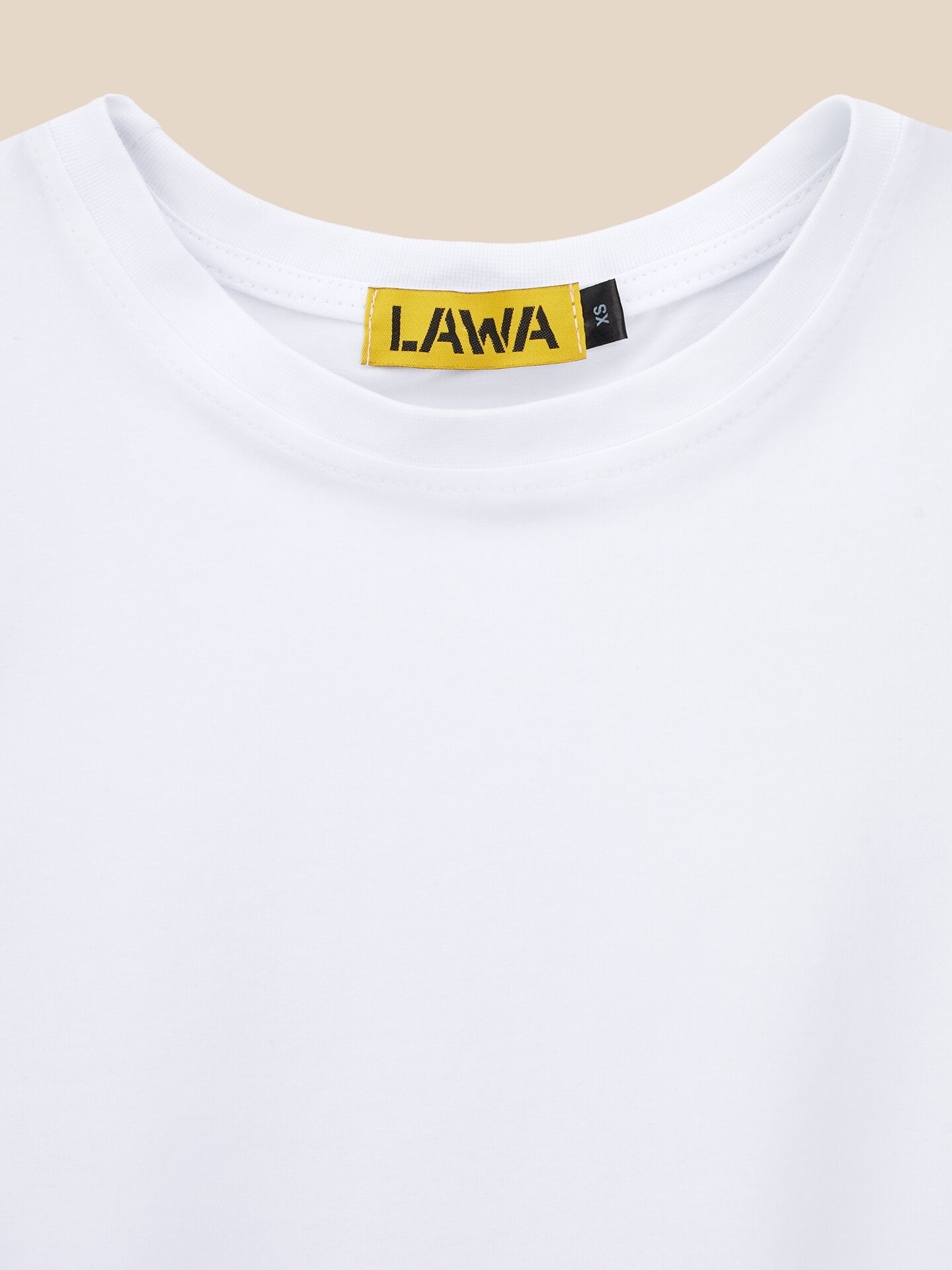 Купити Топ однотонний жіночий LAWA WTC02497 XS Білий Артикул: 2000999633928 Фото повноекранне №2