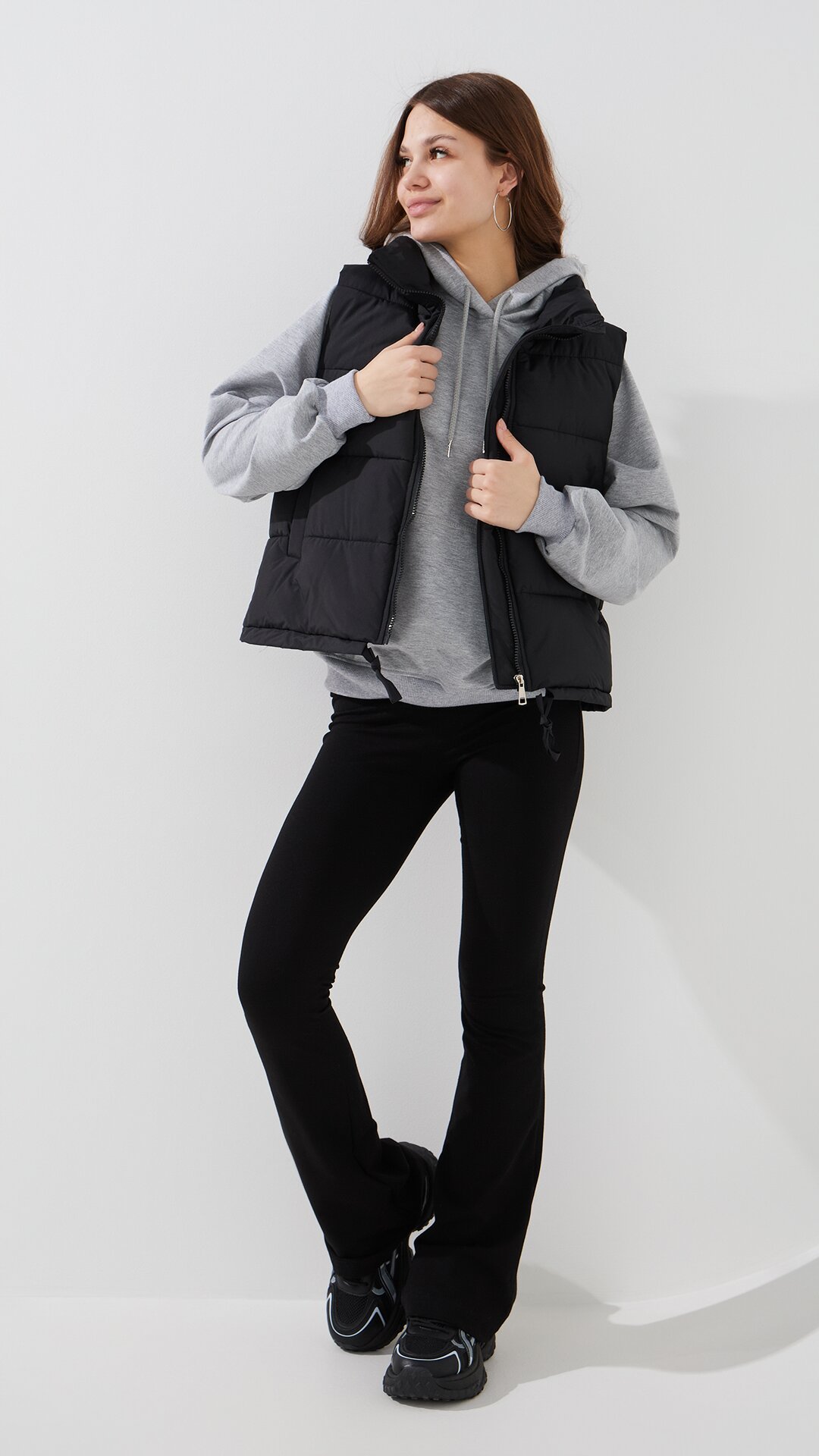 Купити Жилет плащівка однотонний жіночий LAWA WBC02494 2XL Чорний Артикул: 2000999500657 Фото повноекранне №2
